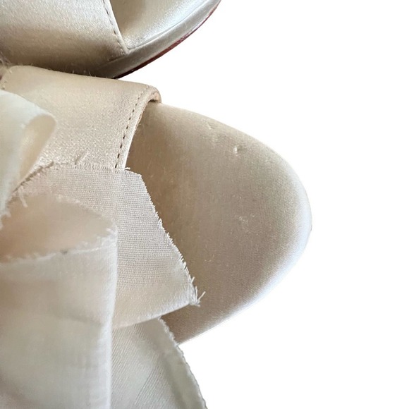 BADGLEY MISCHKA ADELE open-toe FLOWER T-strap High Heels Size 10 - Picture 9 of 9